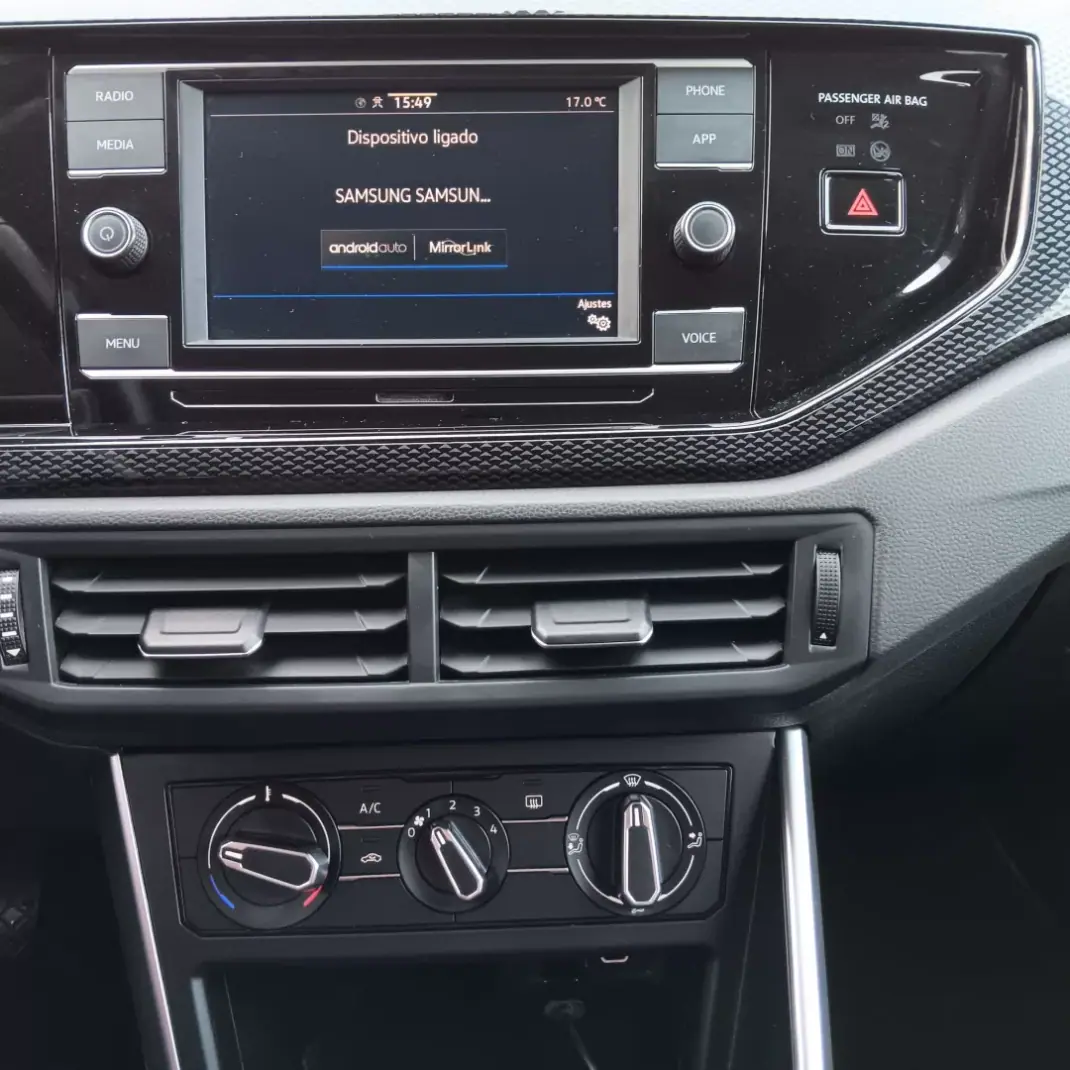 Volkswagen Taigo 2022 - 17500 EUR, 82352 km - AUTO.MOTO.pt - 82352km - foto 13 de 17