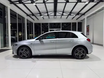 Mercedes-Benz A 250e 2021 - 29950 EUR, 65990 km - AUTO.MOTO.pt - 65990km - foto 2 de 11