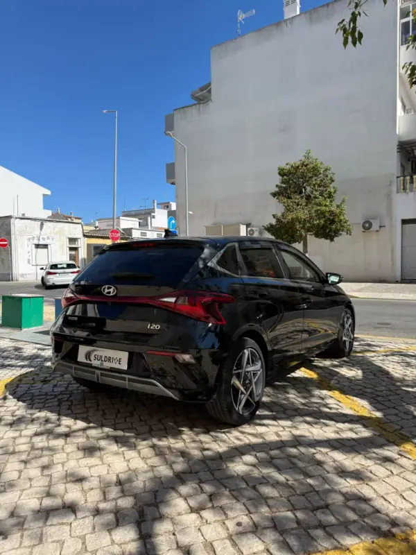 Hyundai i20 2024 - 19500 EUR, 8969 km - AUTO.MOTO.pt - 8969km - foto 5 de 8