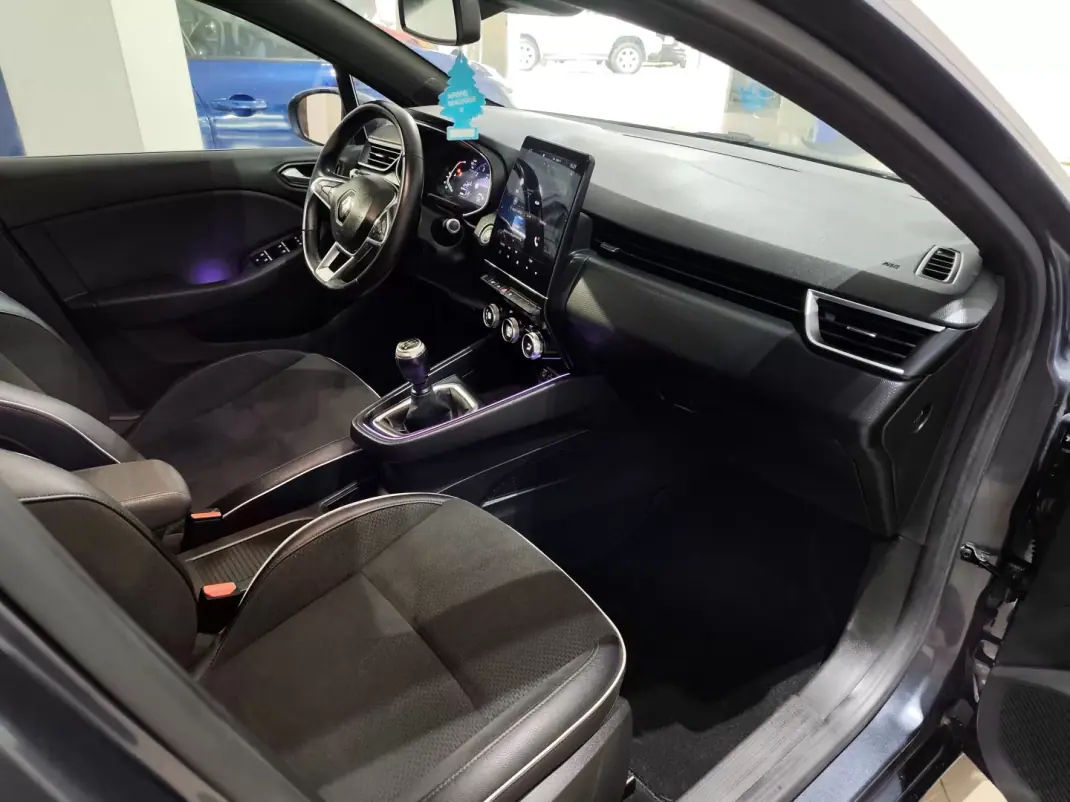 Renault Clio 2020 - 13990 EUR, 65000 km - AUTO.MOTO.pt - 65000km - foto 27 de 30