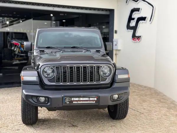 Jeep Wrangler Unlimited 2018 - 58950 EUR, 75958 km - AUTO.MOTO.pt - 75958km - foto 3 de 9