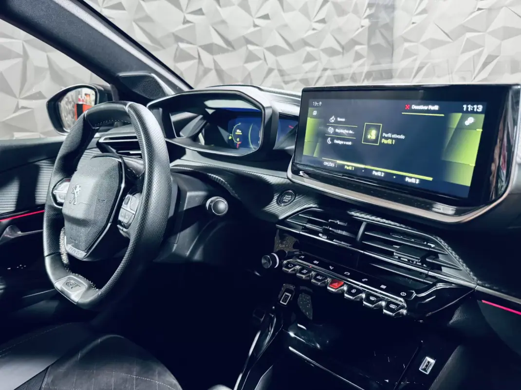 Peugeot 208 2022 - 15990 EUR, 75129 km - AUTO.MOTO.pt - 75129km - foto 18 de 35