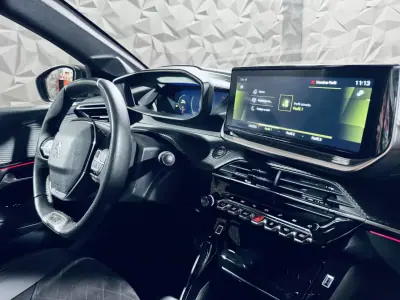 Peugeot 208 2022 - 15990 EUR, 75129 km - AUTO.MOTO.pt - 75129km - foto 18 de 35