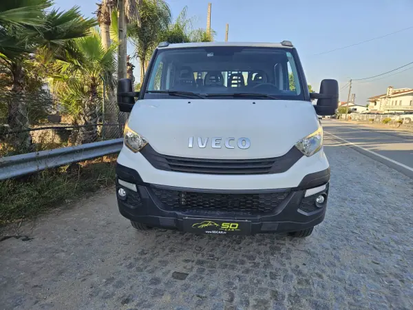 Iveco 2017 - 23750 EUR, 240000 km - AUTO.MOTO.pt - 240000km - foto 2 de 10