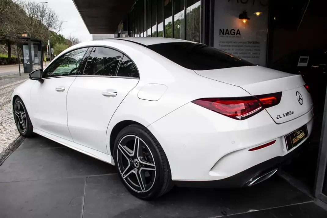 Mercedes-Benz CLA 180 2023 - 31750 EUR, 131927 km - AUTO.MOTO.pt - 131927km - foto 3 de 40