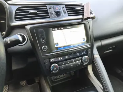 Renault Kadjar 2018 - 17900 EUR, 150000 km - AUTO.MOTO.pt - 150000km - foto 11 de 12