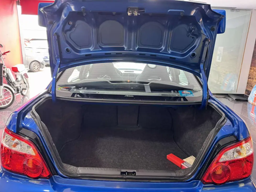 Subaru Impreza 2003 - 45000 EUR, 54000 km - AUTO.MOTO.pt - 54000km - foto 10 de 20