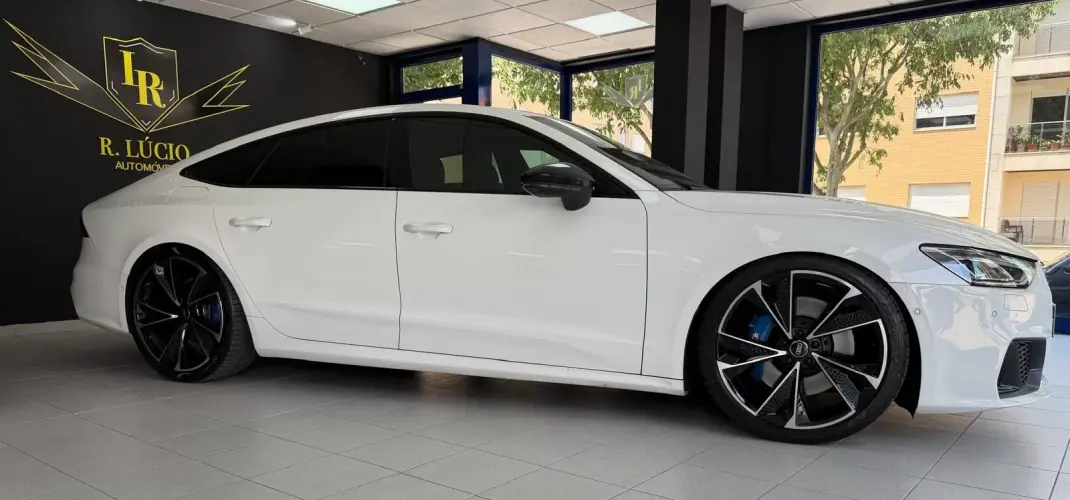 Audi A7 Sportback 2020 - 43500 EUR, 131602 km - AUTO.MOTO.pt - 131602km - foto 11 de 35