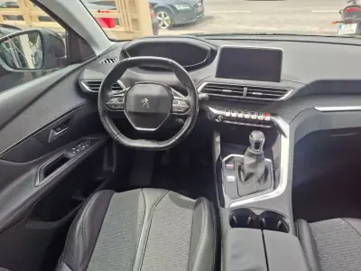 Peugeot 3008 2017 - 13500 EUR, 100000 km - 100000km - foto 28 de 39
