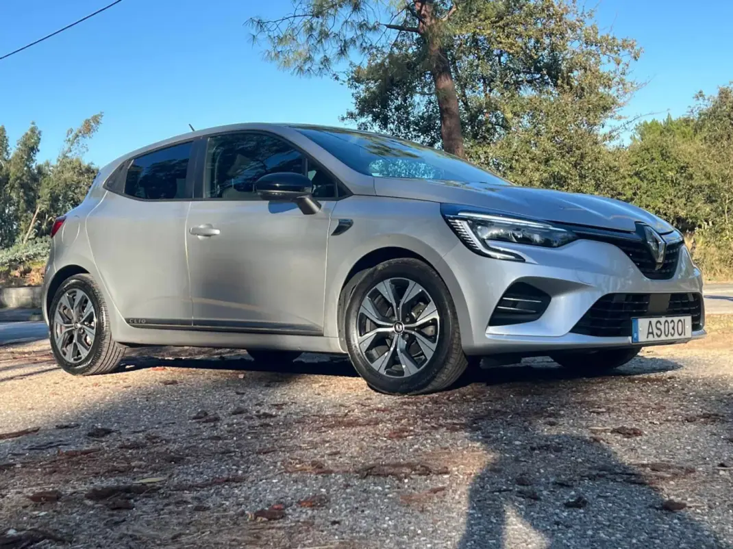 Renault Clio 2022 - 15750 EUR, 120180 km - 120180km - foto 27 de 46