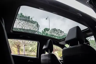 Peugeot 308 2020 - 17990 EUR, 142466 km - AUTO.MOTO.pt - 142466km - foto 33 de 45