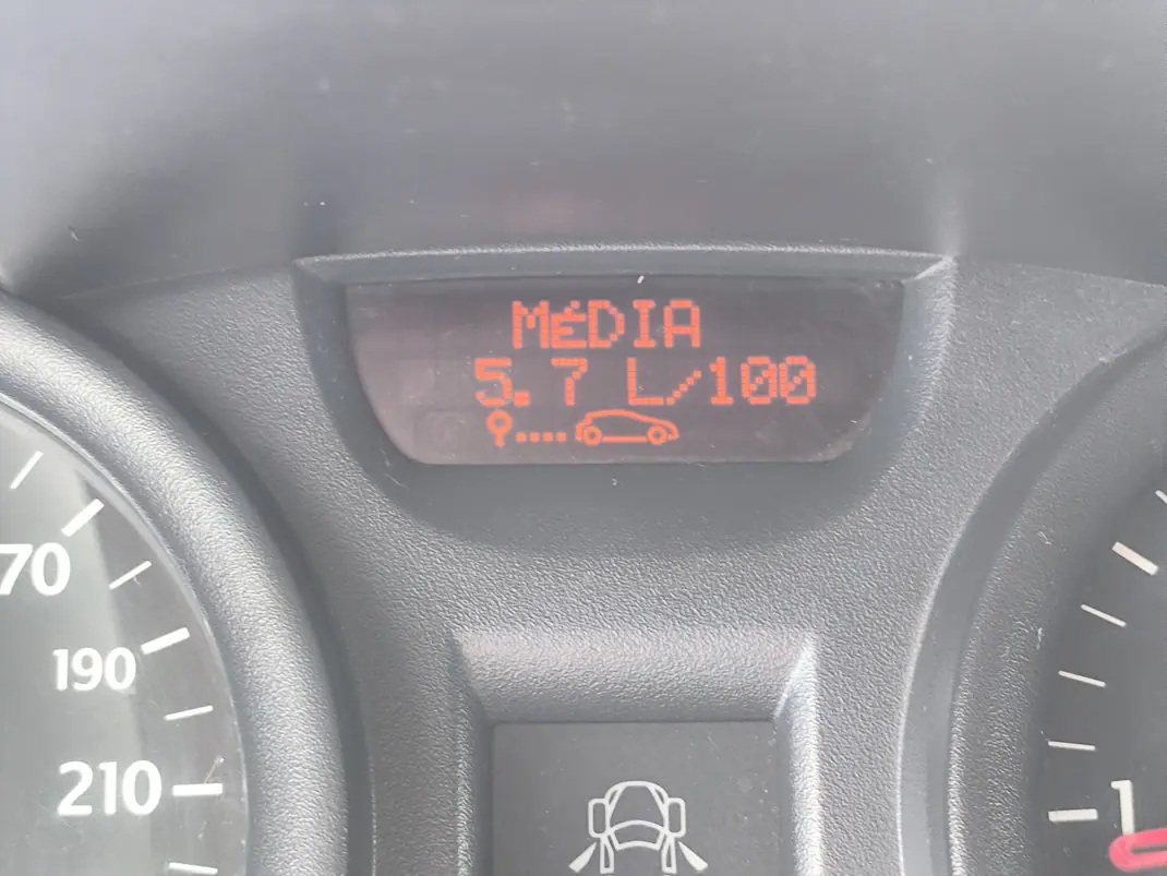 Renault Mégane 2003 - 2000 EUR, 231329 km - 231329km - foto 8 de 15