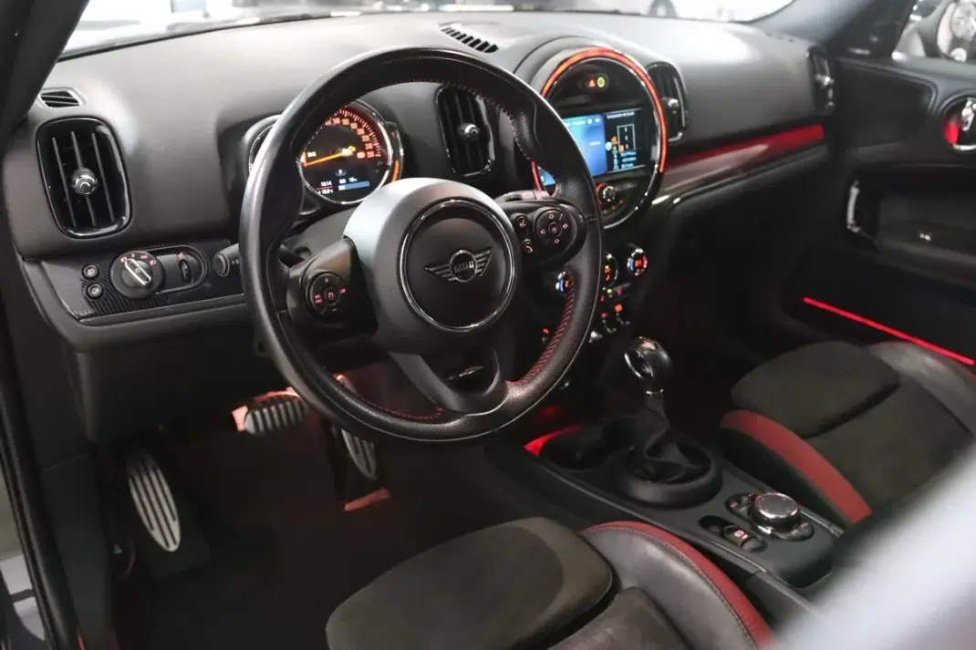 MINI Countryman 2018 - 23500 EUR, 102395 km - AUTO.MOTO.pt - 102395km - foto 9 de 31