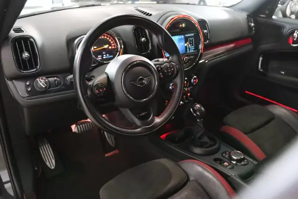 MINI Countryman 2018 - 23500 EUR, 102395 km - AUTO.MOTO.pt - 102395km - foto 9 de 31