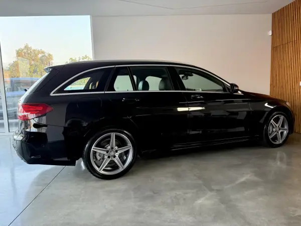 Mercedes-Benz C 200 2015 - 17999 EUR, 175000 km - AUTO.MOTO.pt - 175000km - foto 18 de 125
