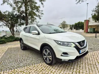 Nissan Qashqai 2018 - 19750 EUR, 96850 km - AUTO.MOTO.pt - 96850km - foto 20 de 21
