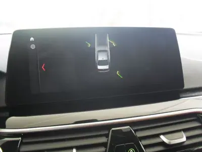BMW 520 2017 - 26950 EUR, 80835 km - AUTO.MOTO.pt - 80835km - foto 33 de 38