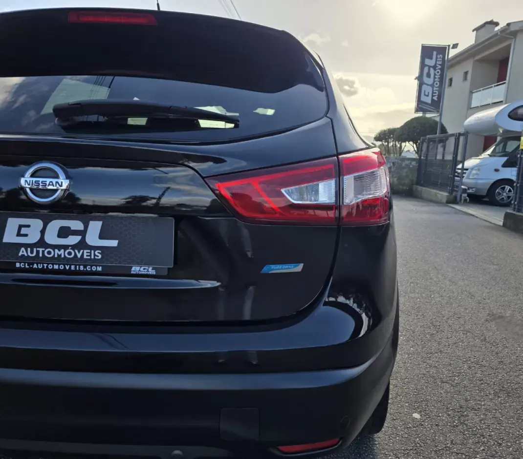 Nissan Qashqai 2015 - 13990 EUR, 146000 km - AUTO.MOTO.pt - 146000km - foto 9 de 40