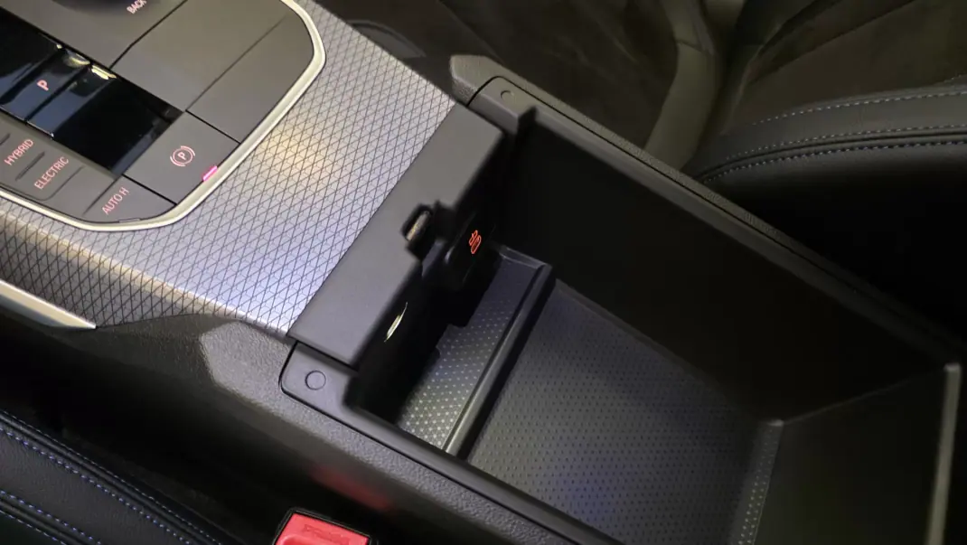 BMW 320 2024 - 42500 EUR, 5552 km - AUTO.MOTO.pt - 5552km - foto 47 de 58