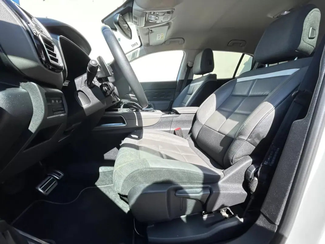 Citroën C5 Aircross 2019 - 18900 EUR, 162000 km - AUTO.MOTO.pt - 162000km - foto 11 de 28