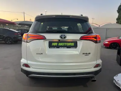 Toyota RAV4 2019 - 29990 EUR, 53500 km - AUTO.MOTO.pt - 53500km - foto 7 de 16