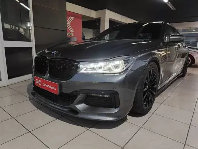 BMW 740 2018 - 30750 EUR, 246000 km - AUTO.MOTO.pt - 246000km - foto 5 de 40