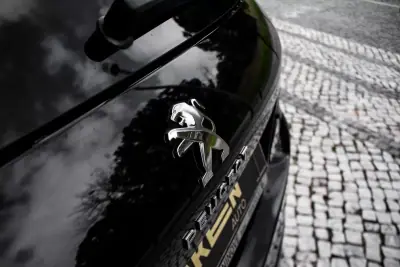 Peugeot 308 2020 - 17990 EUR, 142466 km - AUTO.MOTO.pt - 142466km - foto 10 de 45