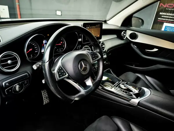 Mercedes-Benz GLC 250 2019 - 31950 EUR, 169900 km - AUTO.MOTO.pt - 169900km - foto 8 de 36