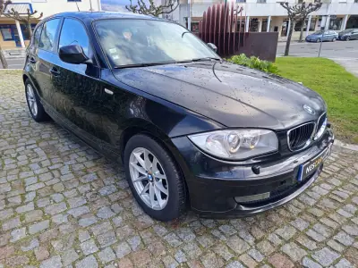 BMW 116 2009 - 5500 EUR, 285384 km - AUTO.MOTO.pt - 285384km - foto 3 de 11