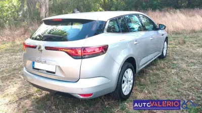 Renault Mégane Sport Tourer 2023 - 22950 EUR, 68025 km - 68025km - foto 6 de 34