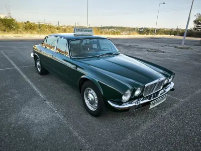 Jaguar XJ6 1976 - 24950 EUR, 47777 km - AUTO.MOTO.pt - 47777km - foto 4 de 60
