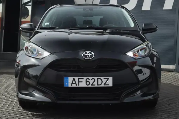Toyota Yaris 2021 - 15950 EUR, 74620 km - AUTO.MOTO.pt - 74620km - foto 5 de 17
