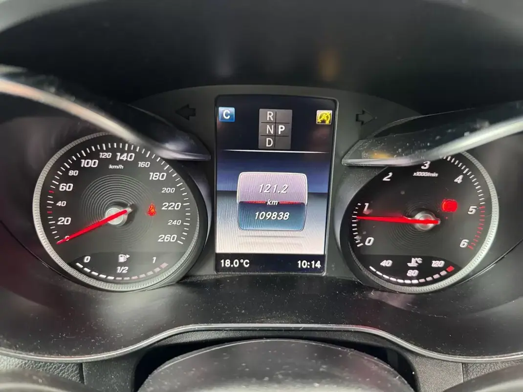Mercedes-Benz GLC 250 2018 - 34900 EUR, 112000 km - AUTO.MOTO.pt - 112000km - foto 21 de 27