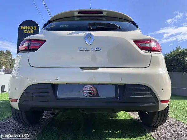 Renault Clio 2017 - 8500 EUR, 135702 km - AUTO.MOTO.pt - 135702km - foto 15 de 47
