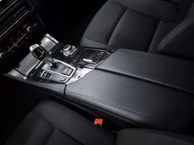 BMW 520 2015 - 19950 EUR, 244033 km - AUTO.MOTO.pt - 244033km - foto 39 de 46