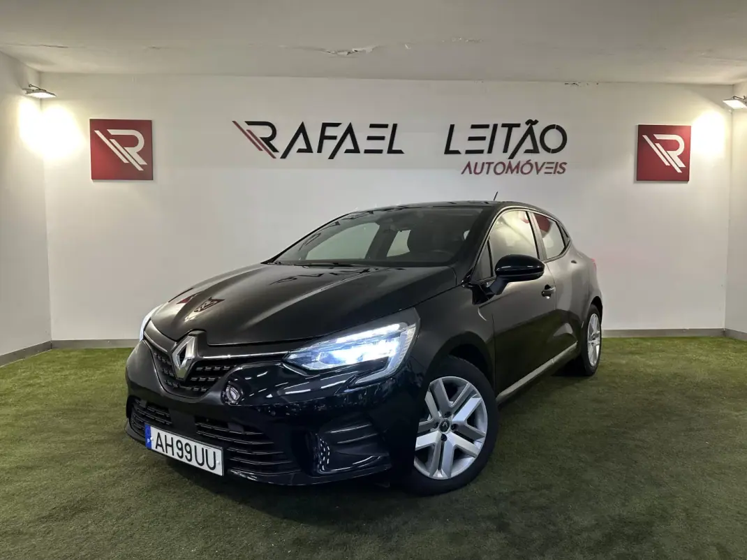 Renault Clio 2021 - 14500 EUR, 93000 km - AUTO.MOTO.pt - 93000km - foto 1 de 32