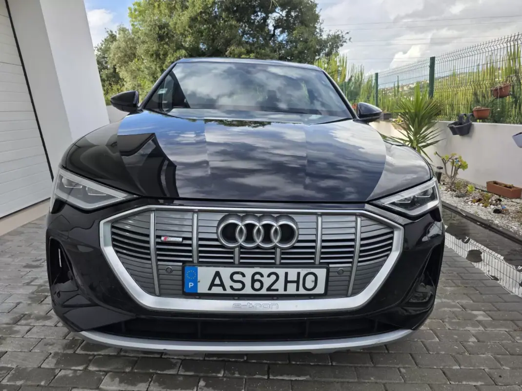 Audi e-tron 2022 - 31750 EUR, 115000 km - AUTO.MOTO.pt - 115000km - foto 10 de 73