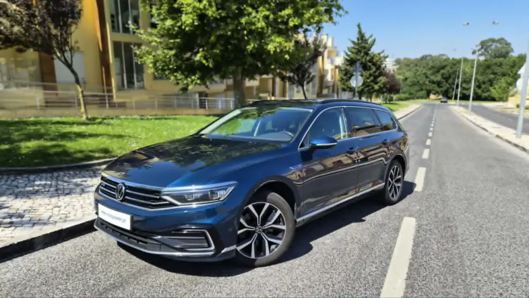 Volkswagen Passat Variant 2020 - 19980 EUR, 160000 km - 160000km - foto 8 de 18