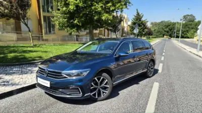 Volkswagen Passat Variant 2020 - 19980 EUR, 160000 km - AUTO.MOTO.pt - 160000km - foto 8 de 18