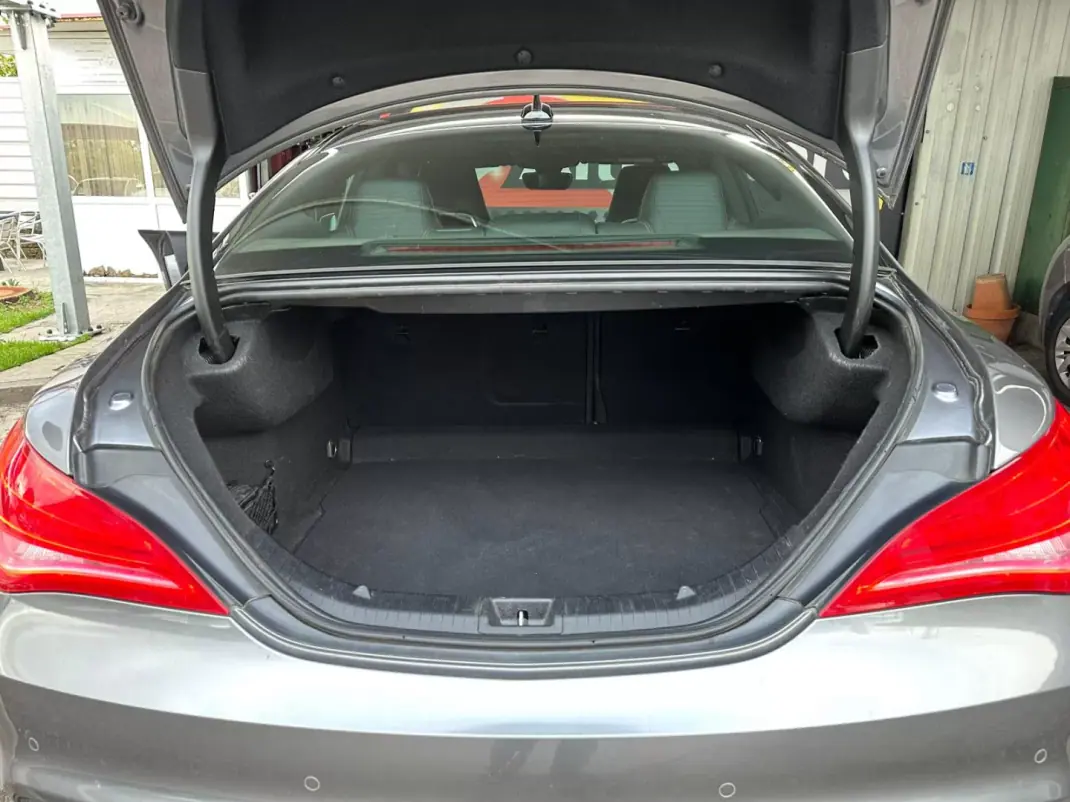 Mercedes-Benz CLA 200 2016 - 21900 EUR, 163435 km - AUTO.MOTO.pt - 163435km - foto 31 de 32