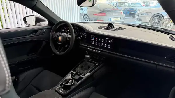 Porsche 992 2023 - 229990 EUR, 6875 km - AUTO.MOTO.pt - 6875km - foto 21 de 42