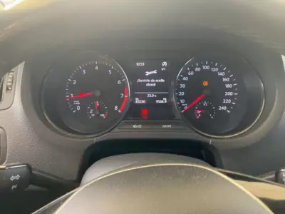 Volkswagen Polo 2017 - 10890 EUR, 83230 km - AUTO.MOTO.pt - 83230km - foto 7 de 7
