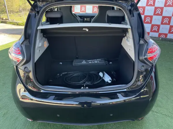 Renault Zoe 2021 - 18490 EUR, 34075 km - AUTO.MOTO.pt - 34075km - foto 21 de 21