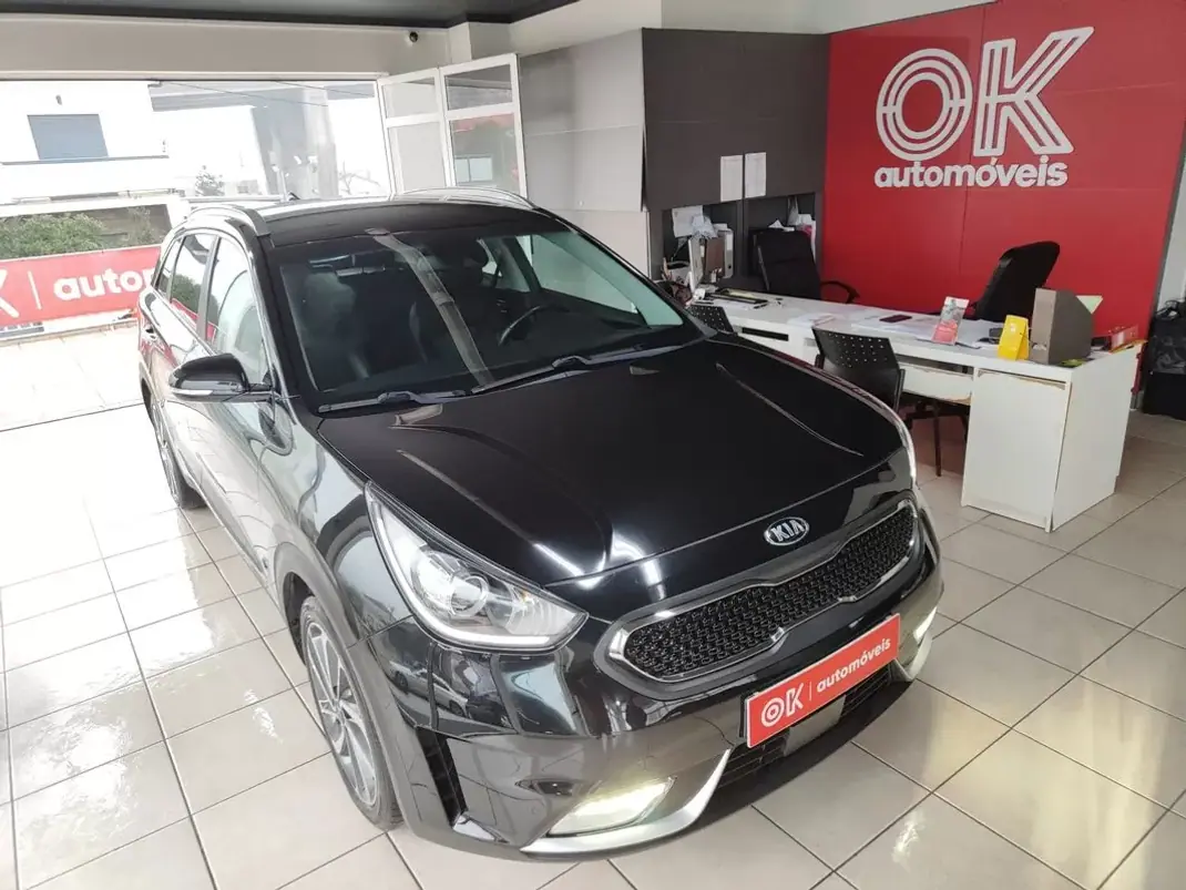 Kia Niro 2019 - 17250 EUR, 51300 km - AUTO.MOTO.pt - 51300km - foto 2 de 34