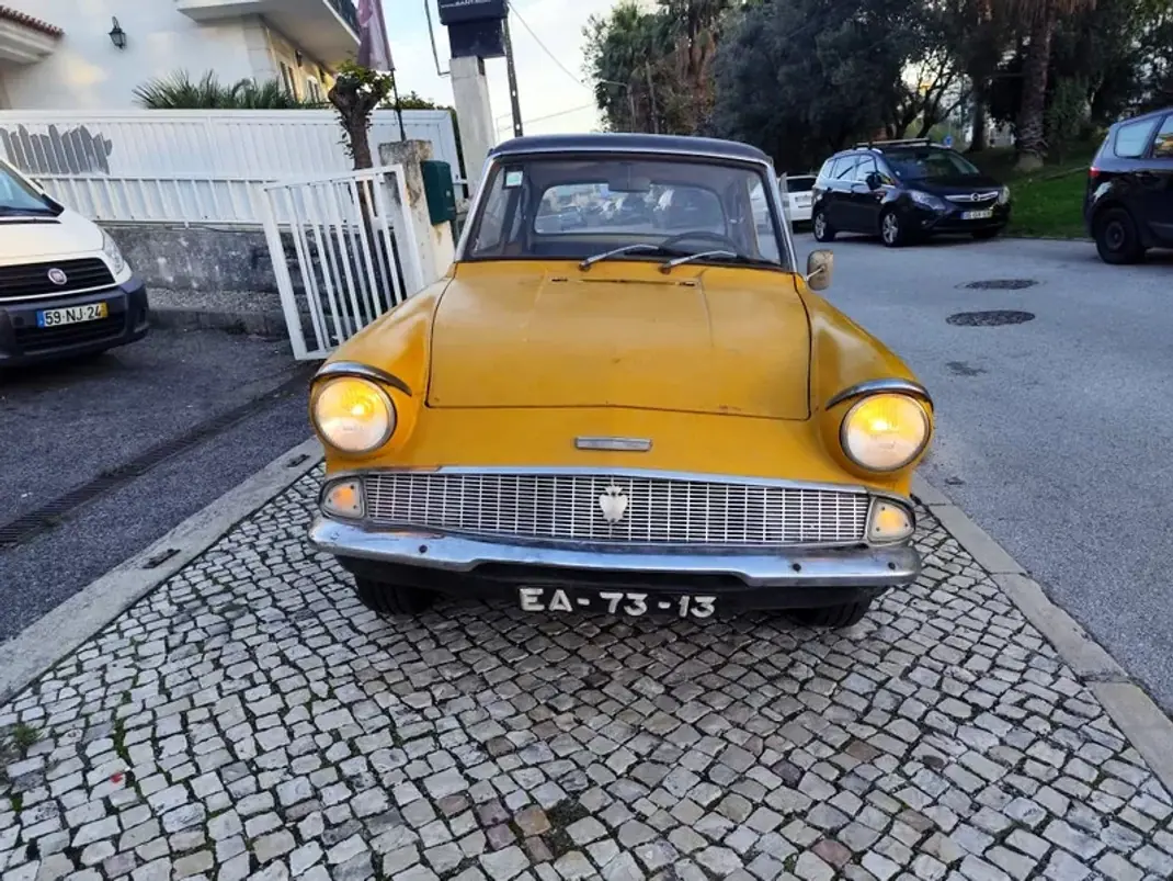 Ford Anglia 1960 - 5000 EUR, 14000 km - AUTO.MOTO.pt - 14000km - foto 21 de 30