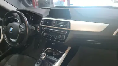 BMW 118 2018 - 22490 EUR, 92000 km - AUTO.MOTO.pt - 92000km - foto 27 de 28