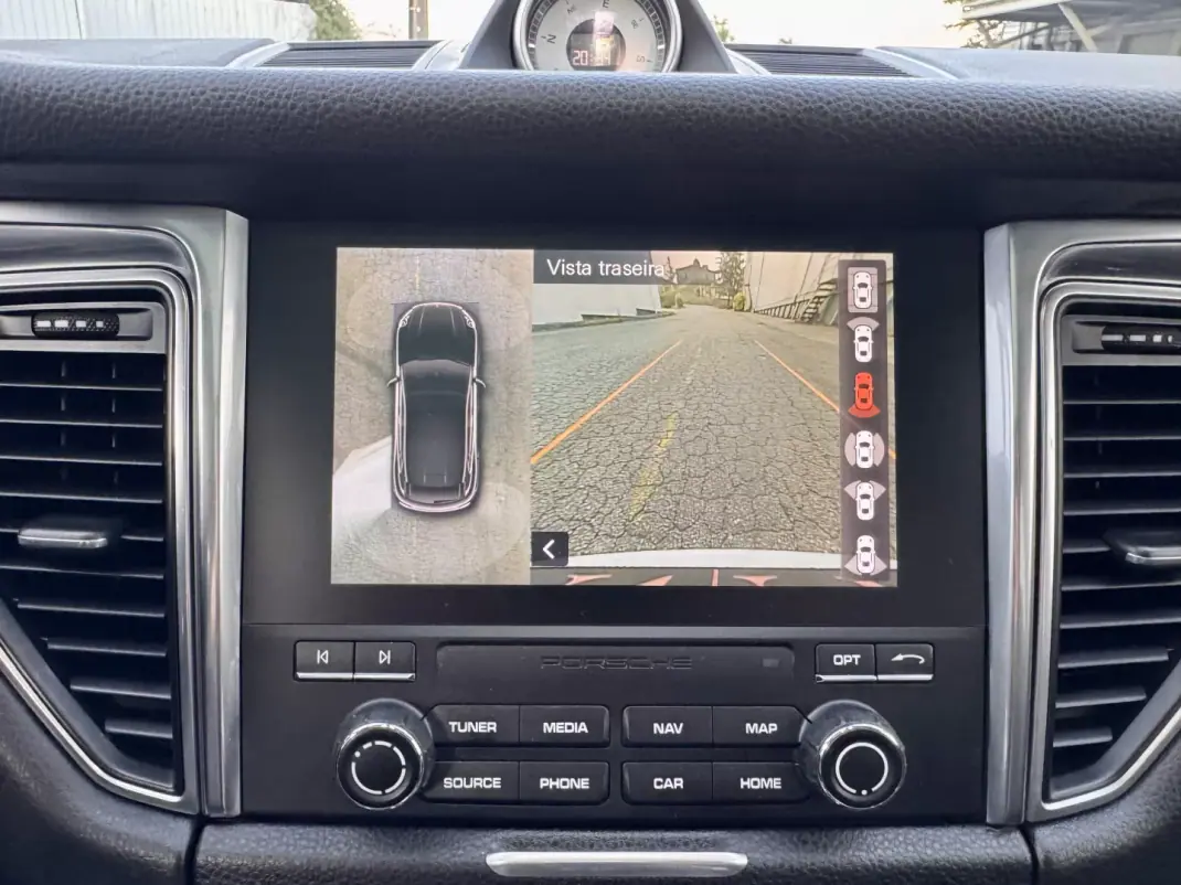 Porsche Macan 2016 - 45990 EUR, 132000 km - AUTO.MOTO.pt - 132000km - foto 22 de 34