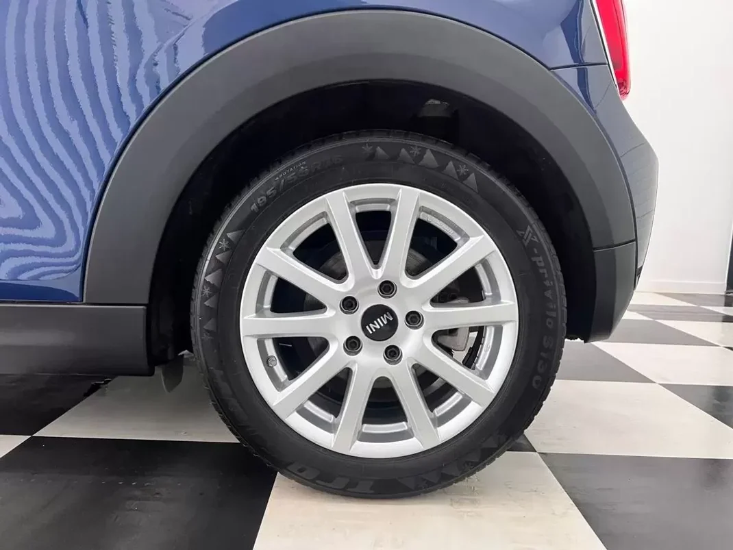 MINI One 2015 - 11990 EUR, 113320 km - AUTO.MOTO.pt - 113320km - foto 11 de 25