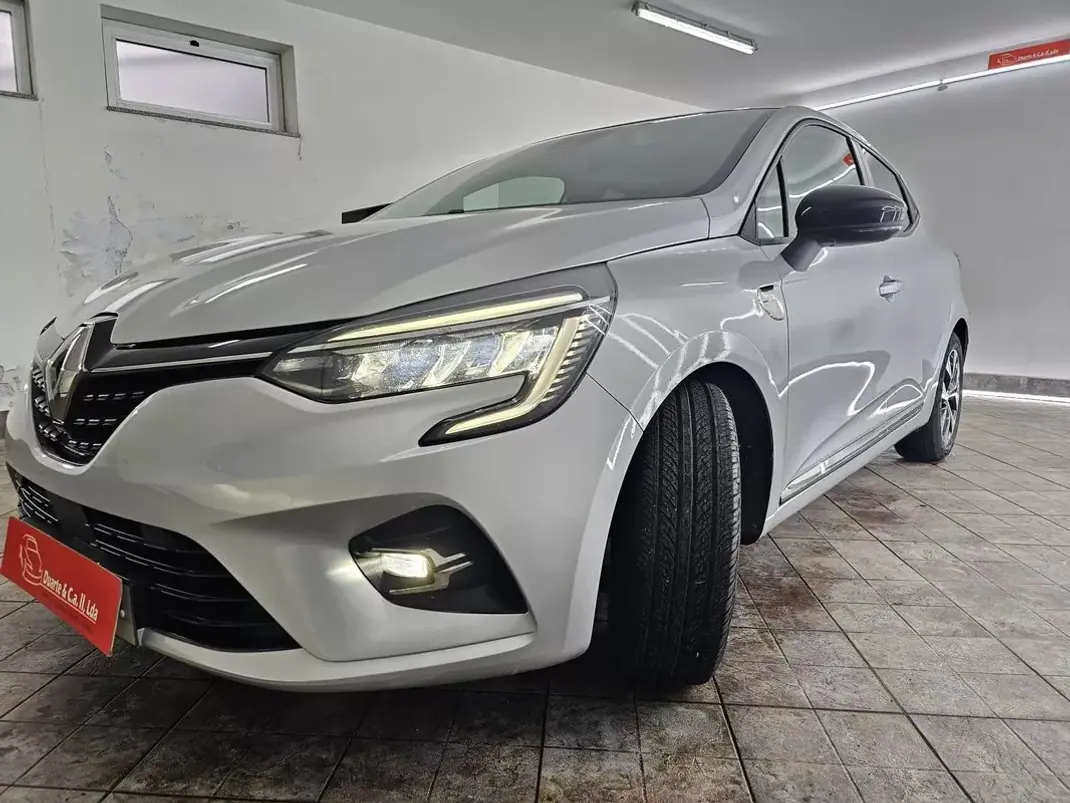 Renault Clio 2022 - 13850 EUR, 153048 km - AUTO.MOTO.pt - 153048km - foto 8 de 17