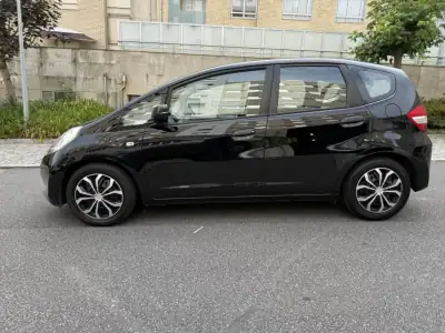 Honda Jazz 2013 - 8950 EUR, 139000 km - AUTO.MOTO.pt - 139000km - foto 9 de 15